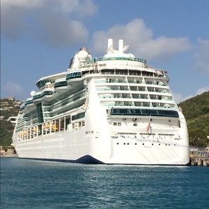 Meet your Posher, Linda